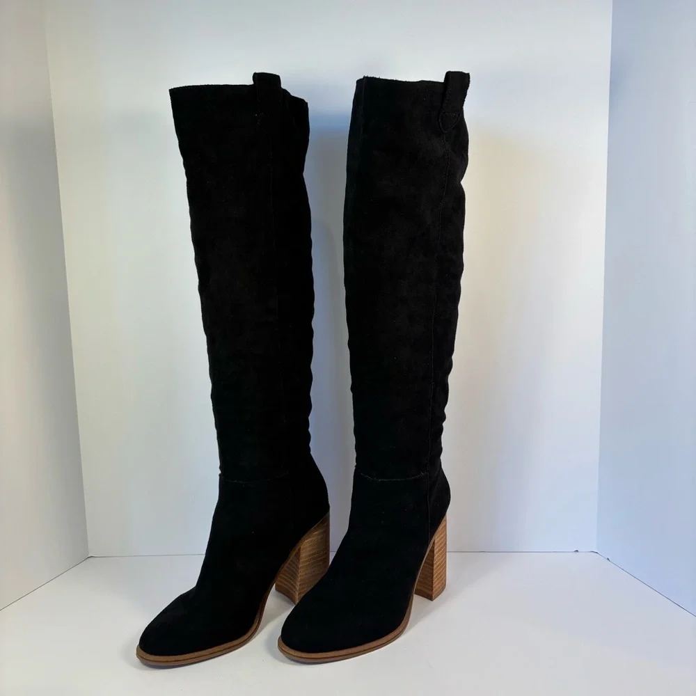 Tall Black Faux Suede Boot with Stacked 3.5”Heel Sz 6 Boho Festival Western